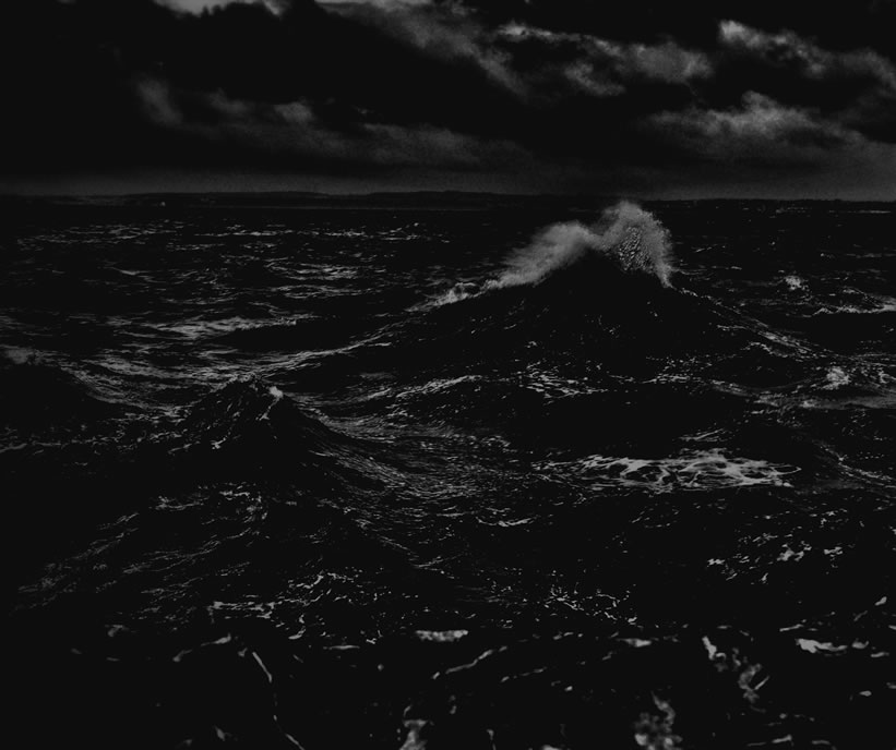 Dark sea-1